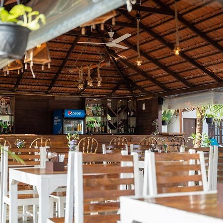 Dhanrains Moonlight Retreat Cottages ปาโลเลม ภายนอก รูปภาพ