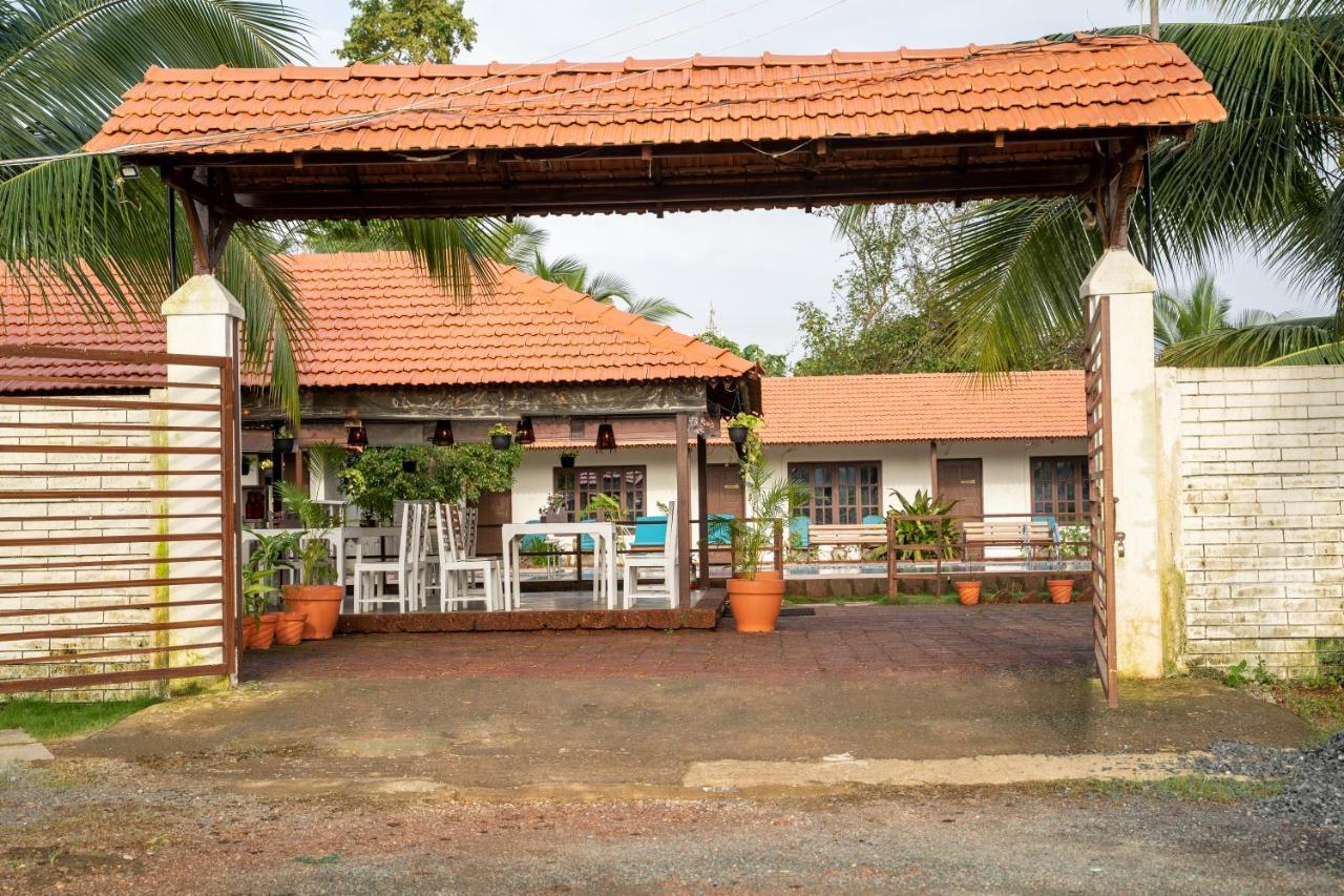 Dhanrains Moonlight Retreat Cottages ปาโลเลม ภายนอก รูปภาพ